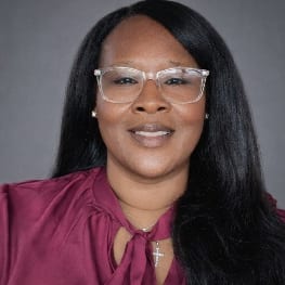 Taminka Arnold, Directora de Programas, HPNFC y YEC